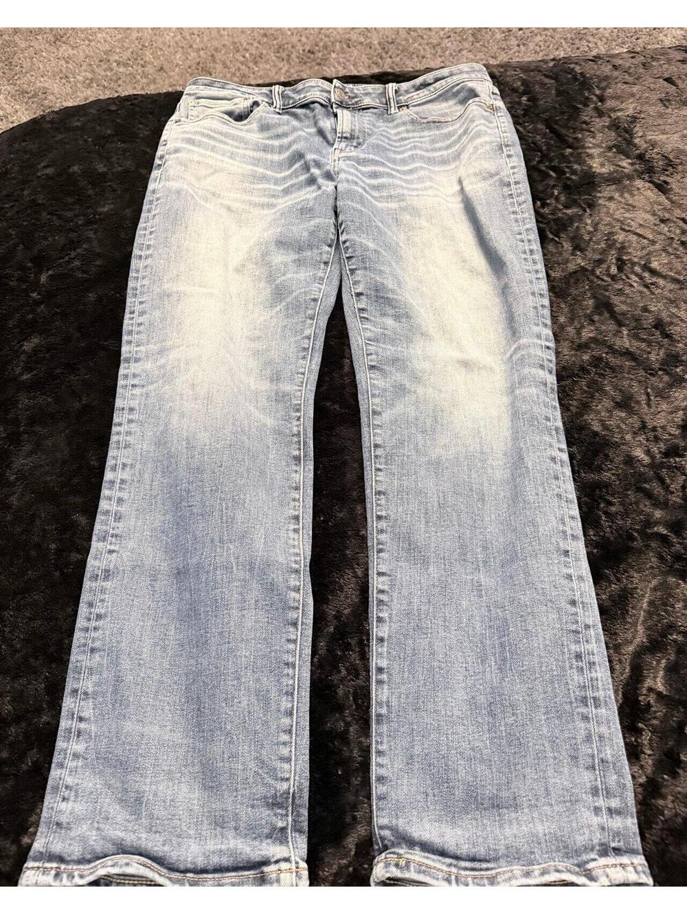 American Eagle Original Straight Jeans
